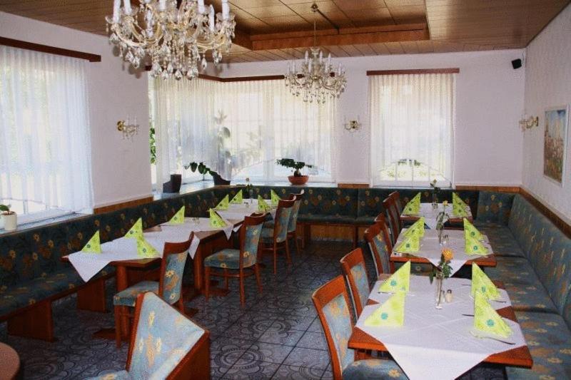 Hotel Schillerplatz Öhringen Εξωτερικό φωτογραφία